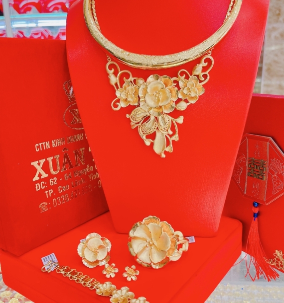 Bộ trang sức vàng cưới -16