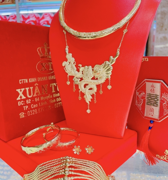 Bộ trang sức vàng cưới -12