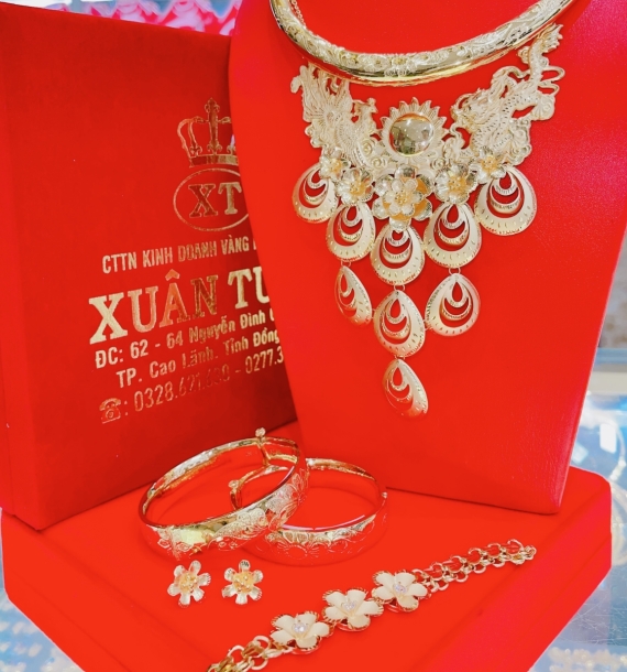 Bộ trang sức vàng cưới -11