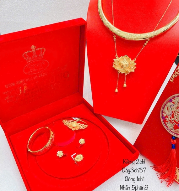 Bộ trang sức vàng cưới - 4